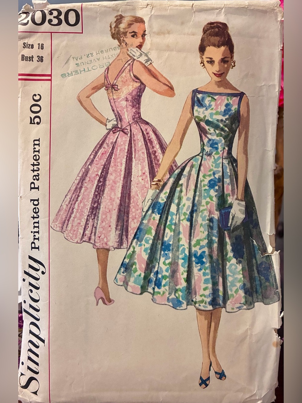 Vintage Simplicity Fit-and-Flare Midi Dress with Flattering Neckline & V Back